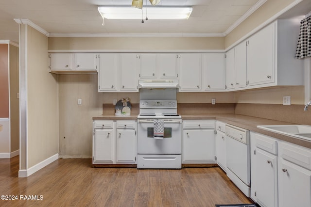903 S Shireview Cir, Abbeville, LA 70510 - kitchen featuring white appliances, under cabinet range hood, white cabinetry, light wood-type flooring, and crown molding