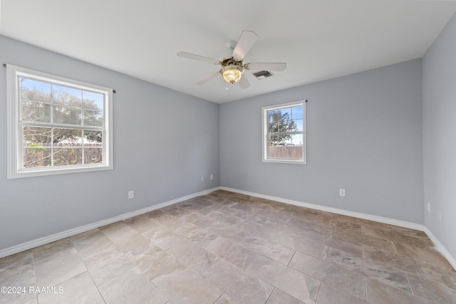 empty room with ceiling fan