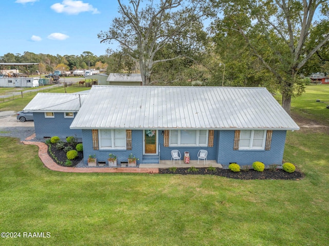 1906 S Lake Arthur Ave, Jennings, LA 70546 - photo 1