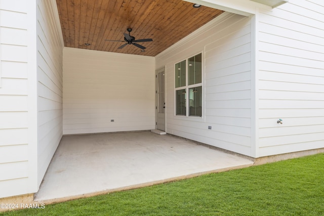 view of patio / terrace featuring ceiling fan