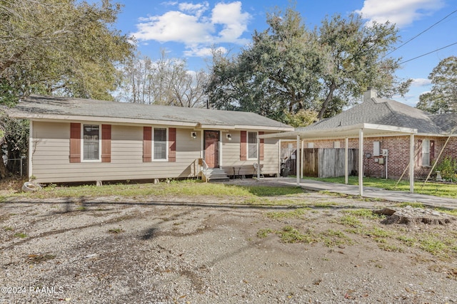 view of front of property