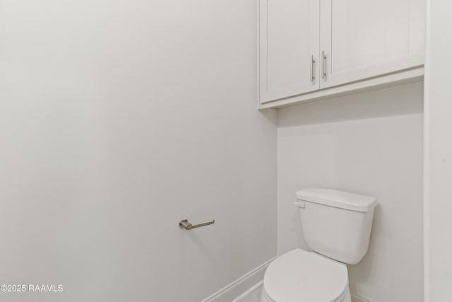 102 Fillmore Way, Lafayette, LA 70506 - bathroom with baseboards