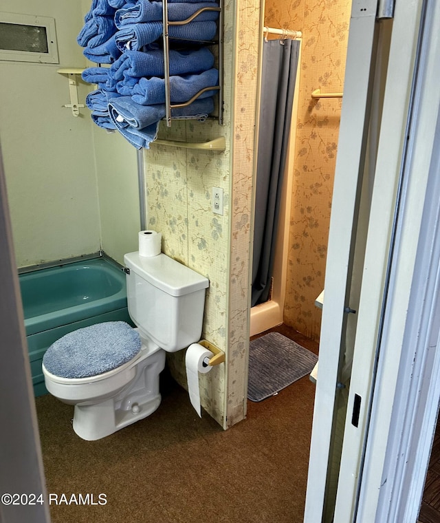 145 Pier 1 Ct, Chauvin, LA 70344 - bathroom featuring curtained shower and toilet