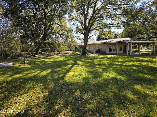 view of yard with a patio