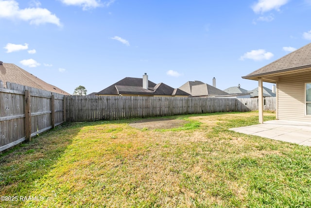 view of yard with a patio area