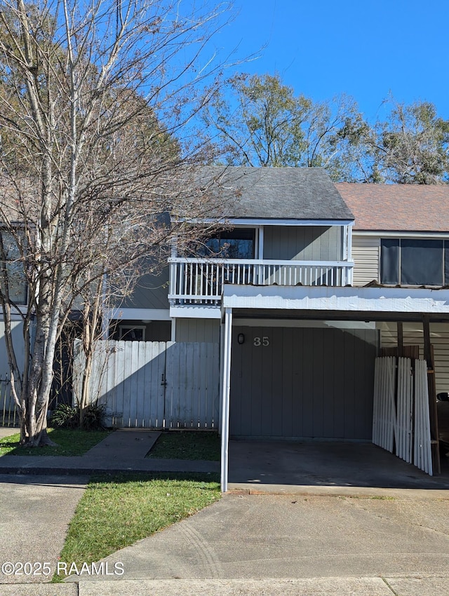 front of property with a balcony