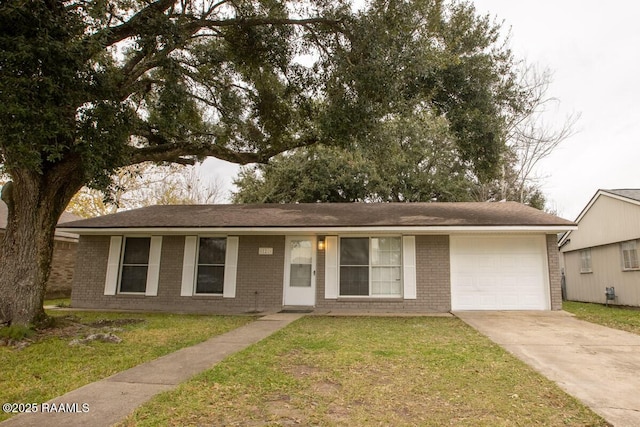 single story home featuring a front lawn and a garage