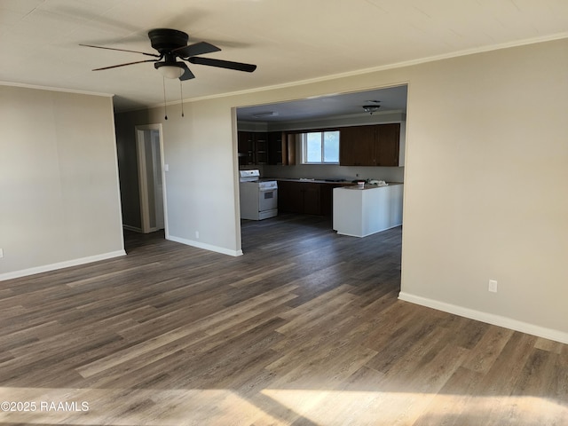 kitchen featuring crown molding, dark wood-type flooring, gas range gas stove, ceiling fan, and dark brown cabinetry