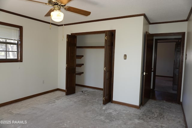 unfurnished bedroom with ceiling fan, baseboards, and ornamental molding