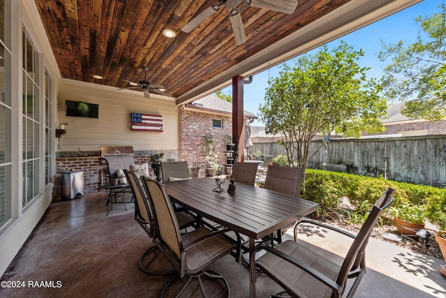 view of patio with ceiling fan