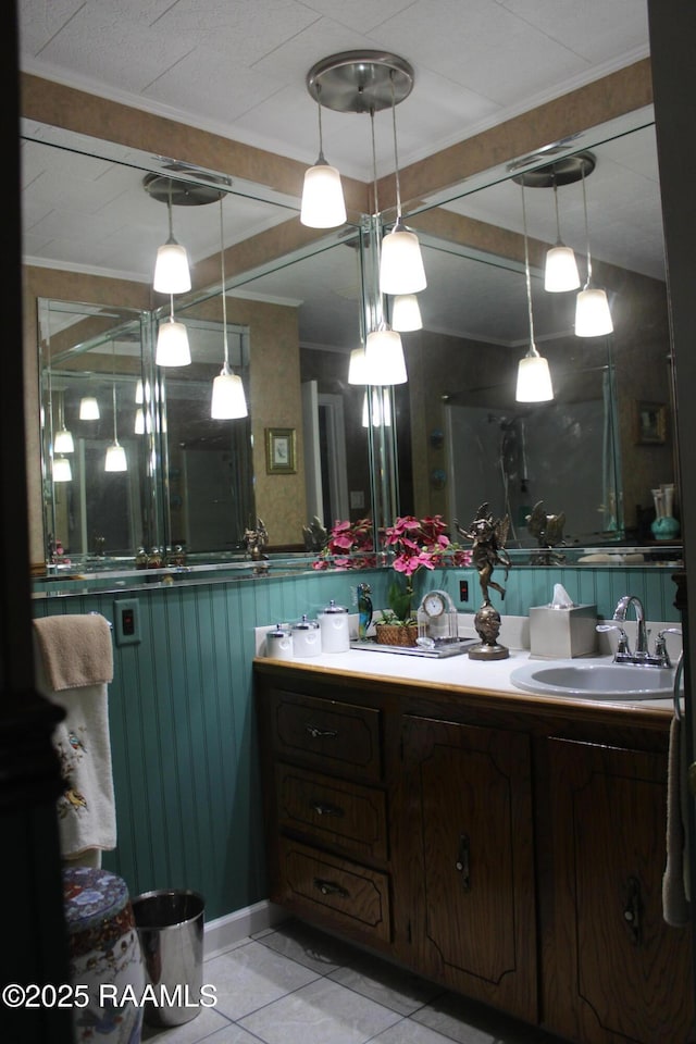 1401 Gregg Ave, Eunice, LA 70535 - full bathroom featuring vanity, tile patterned floors, and beam ceiling