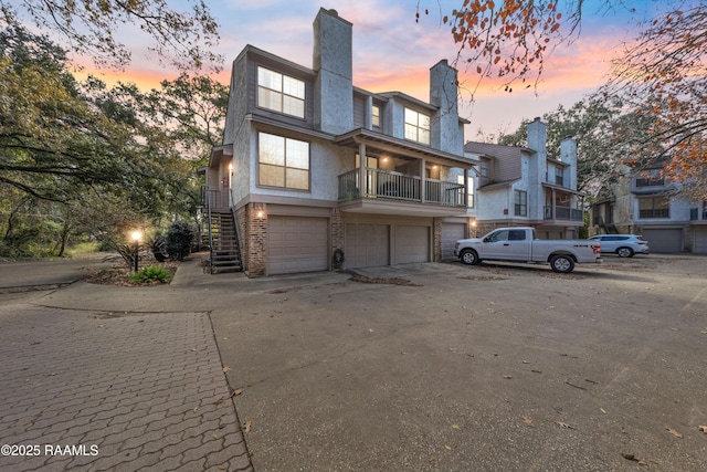 view of front of property featuring a garage