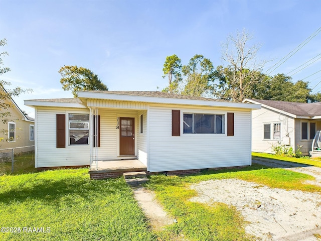 view of front of house with a front yard