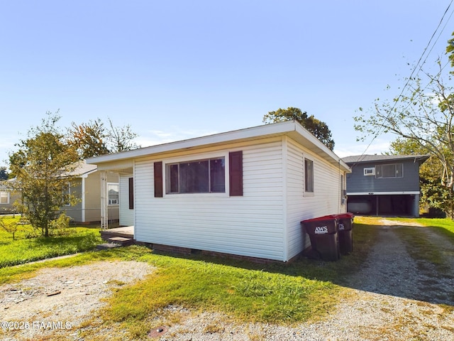 view of front of property