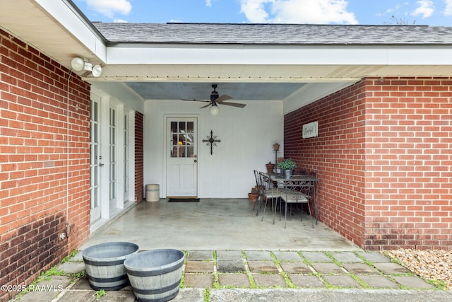 view of patio with ceiling fan