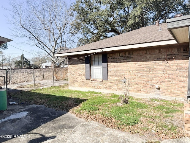 exterior space with a lawn