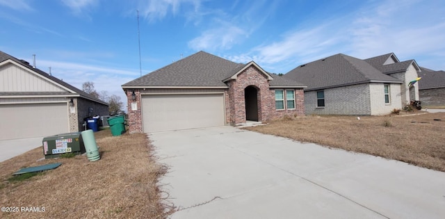 view of front facade with a garage