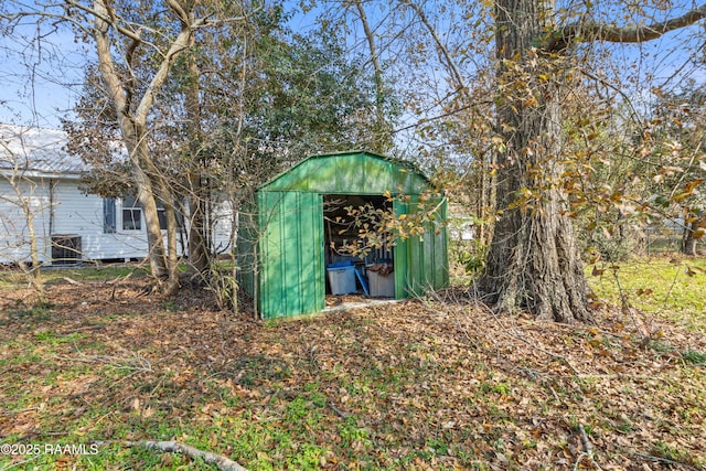 view of outbuilding