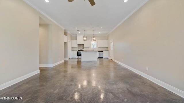 unfurnished living room with crown molding, ceiling fan, and concrete flooring