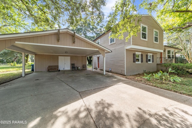 view of front of property