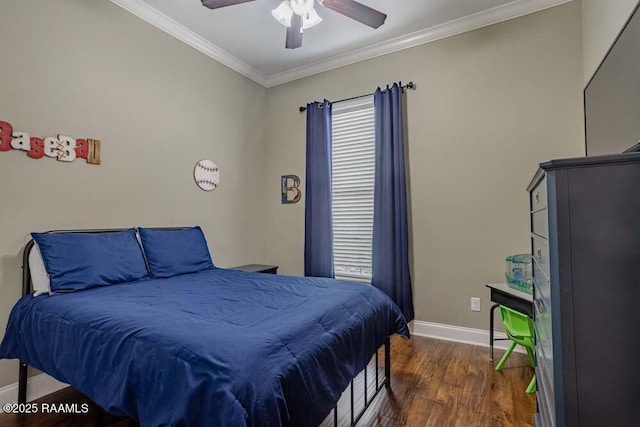 bedroom with wood finished floors, a ceiling fan, baseboards, and ornamental molding