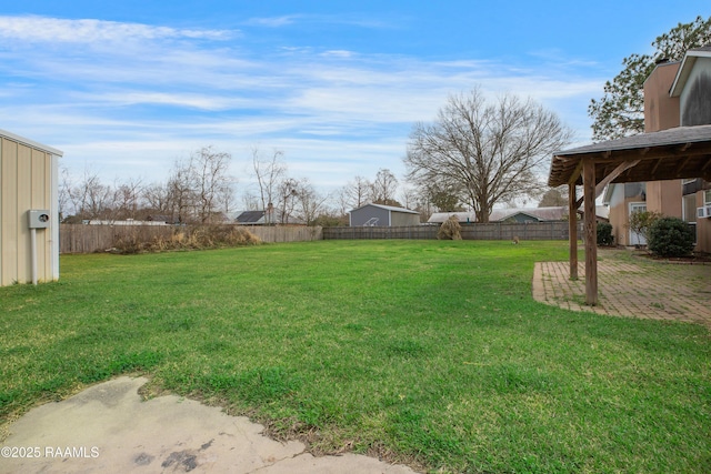 view of yard with a patio