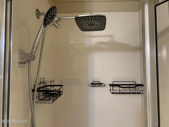 513 Lodge Dr, Lafayette, LA 70506 - bathroom view of a shower