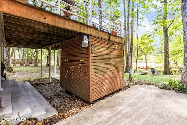 view of outbuilding