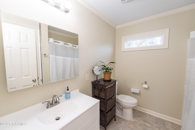 bathroom with vanity, baseboards, curtained shower, crown molding, and toilet