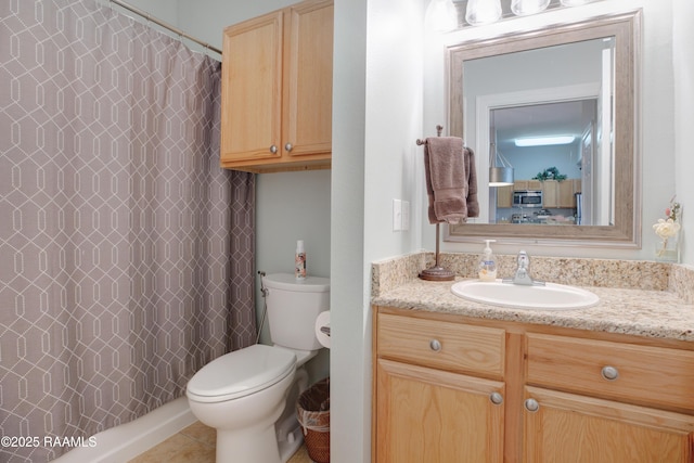 full bath with tile patterned floors, a shower with curtain, toilet, and vanity