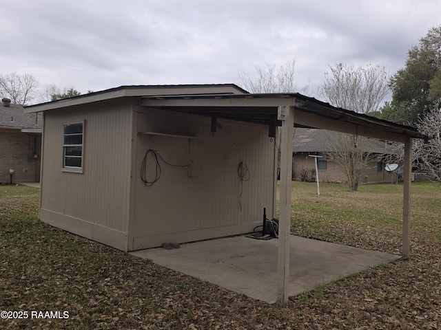 view of outbuilding