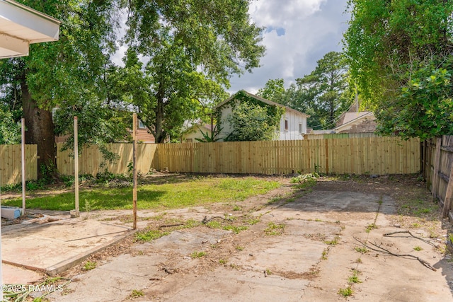 619 Cedar Crest Ct, Lafayette, LA 70501 - fenced backyard featuring a patio area