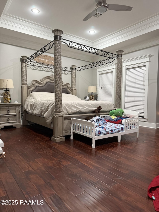 3713 Vidrine Rd, Ville Platte, LA 70586 - bedroom with crown molding, wood finished floors, recessed lighting, and ceiling fan