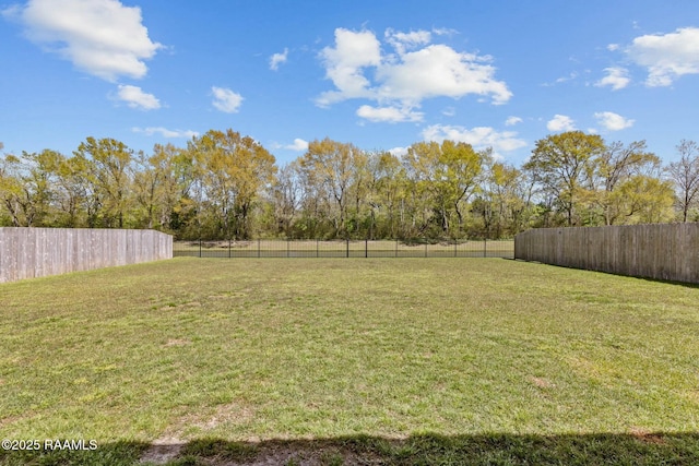 114 Marigold Ln, Maurice, LA 70555 - view of yard with fence