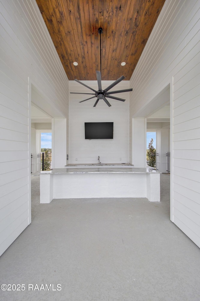 view of patio with a ceiling fan