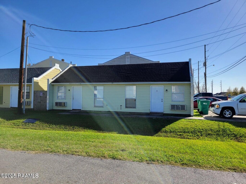 100 Briarcliff Dr, Youngsville, LA 70592 - photo 1