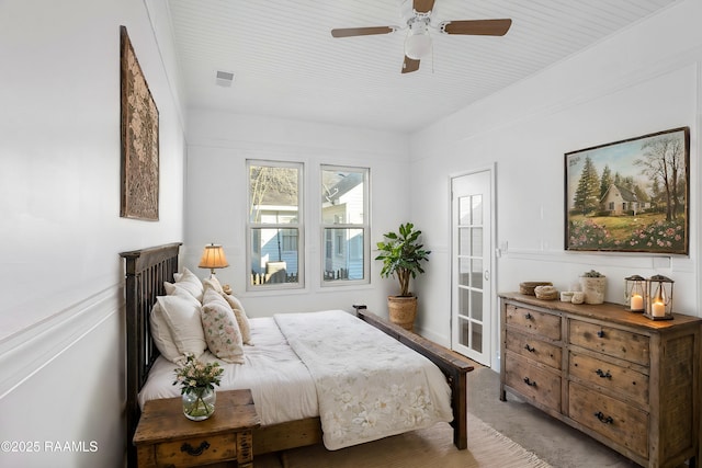 bedroom with carpet and ceiling fan