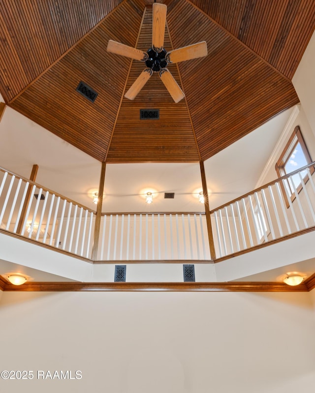 details with visible vents and a ceiling fan