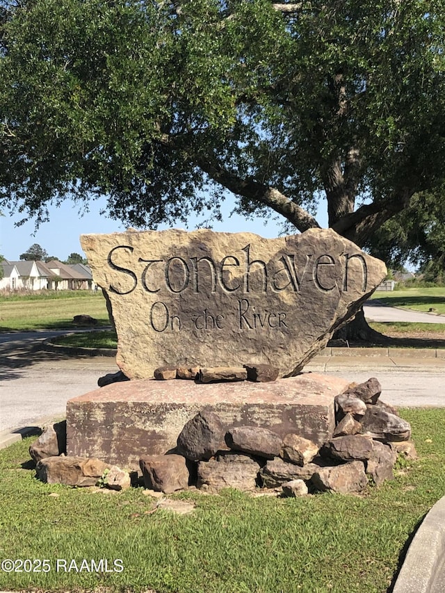 323 Dunvegan Ct, Lafayette, LA 70503 - view of community / neighborhood sign