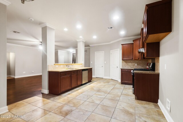 kitchen with visible vents, backsplash, ornamental molding, and appliances with stainless steel finishes