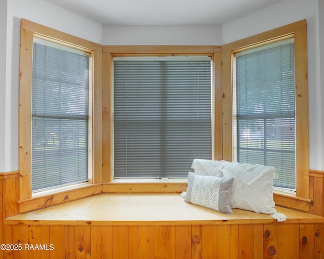 1119 Mary Lee St, Franklin, LA 70538 - sitting room with a wealth of natural light