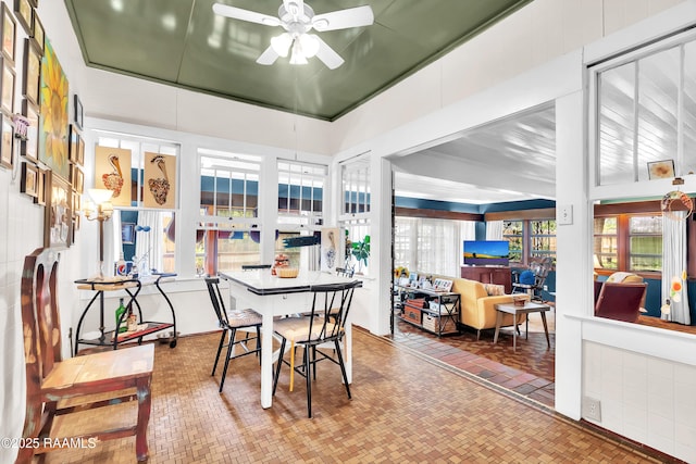 1703 W University Ave, Lafayette, LA 70506 - dining area featuring ceiling fan