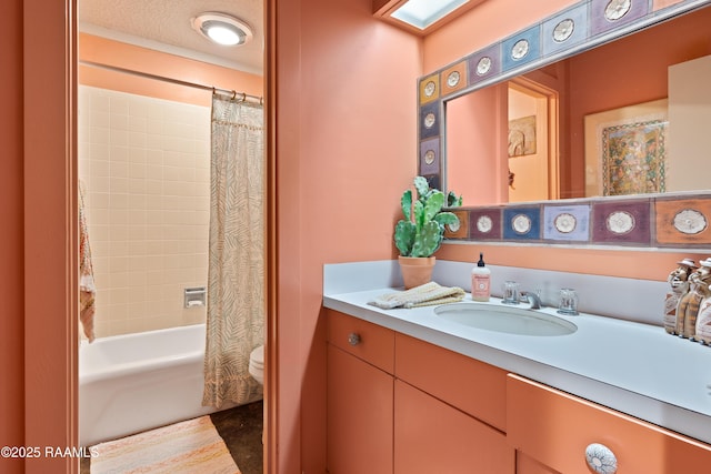 1 Eureka Plantation Rd, Lafayette, LA 70508 - bathroom with toilet, vanity, and shower / tub combo
