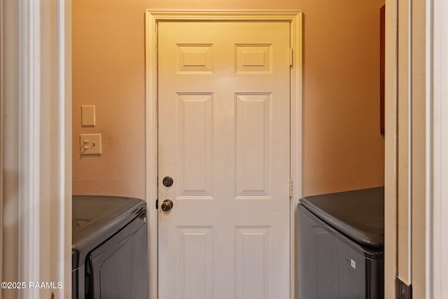 111 Bottle Brush Ln, Carencro, LA 70520 - clothes washing area with laundry area and washing machine and clothes dryer
