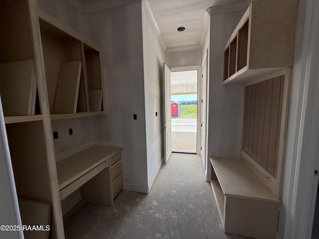 mudroom featuring baseboards