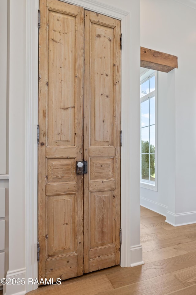 301 Greyford Dr, Lafayette, LA 70503 - details featuring baseboards and wood finished floors