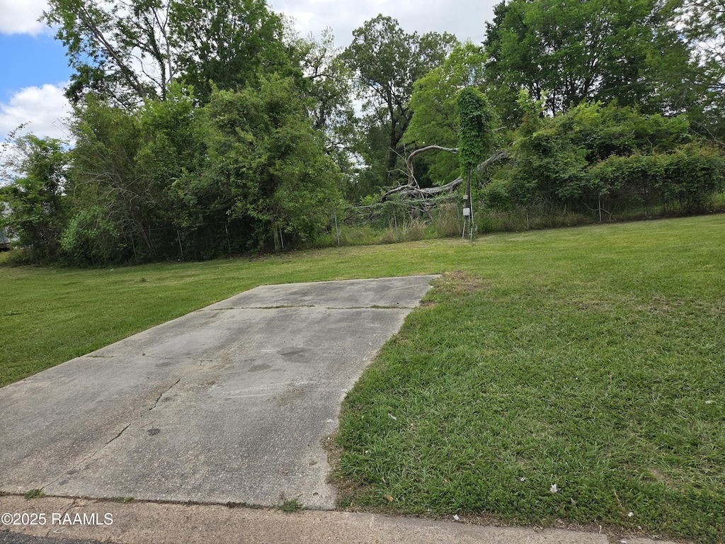 529 W Cherry St, Opelousas, LA 70570