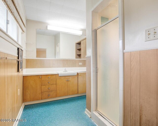 221 Beverly Dr, Lafayette, LA 70503 - full bath featuring a shower stall and vanity