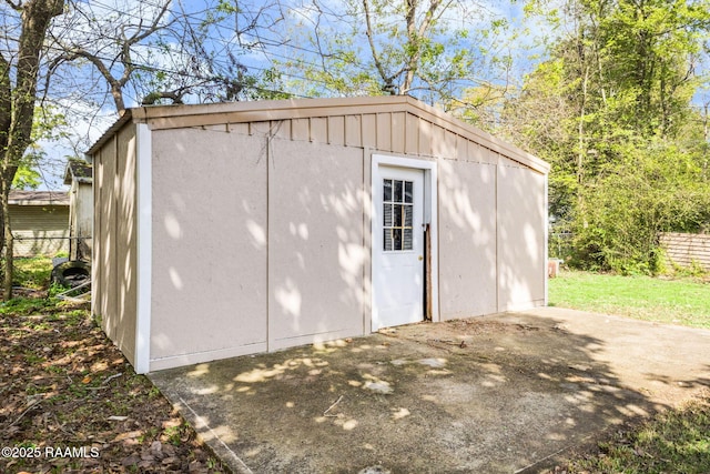 view of outdoor structure with an outdoor structure