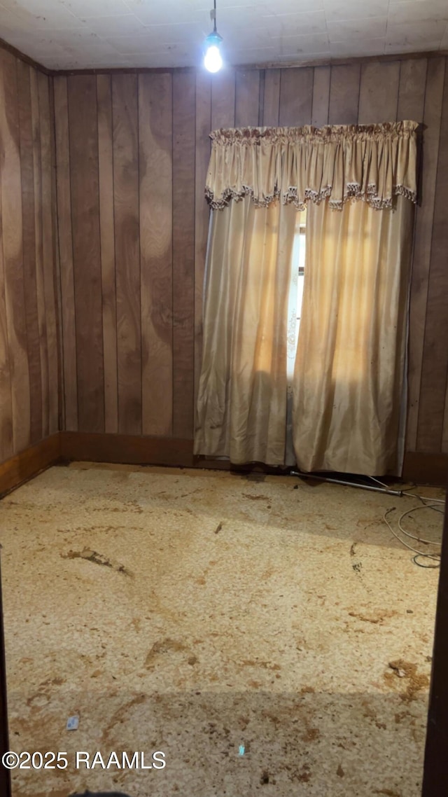 620 Boudreaux St, Franklin, LA 70538 - empty room with wooden walls